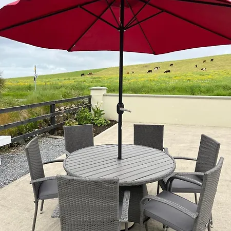 Dom wakacyjny Loophead Self Catering *